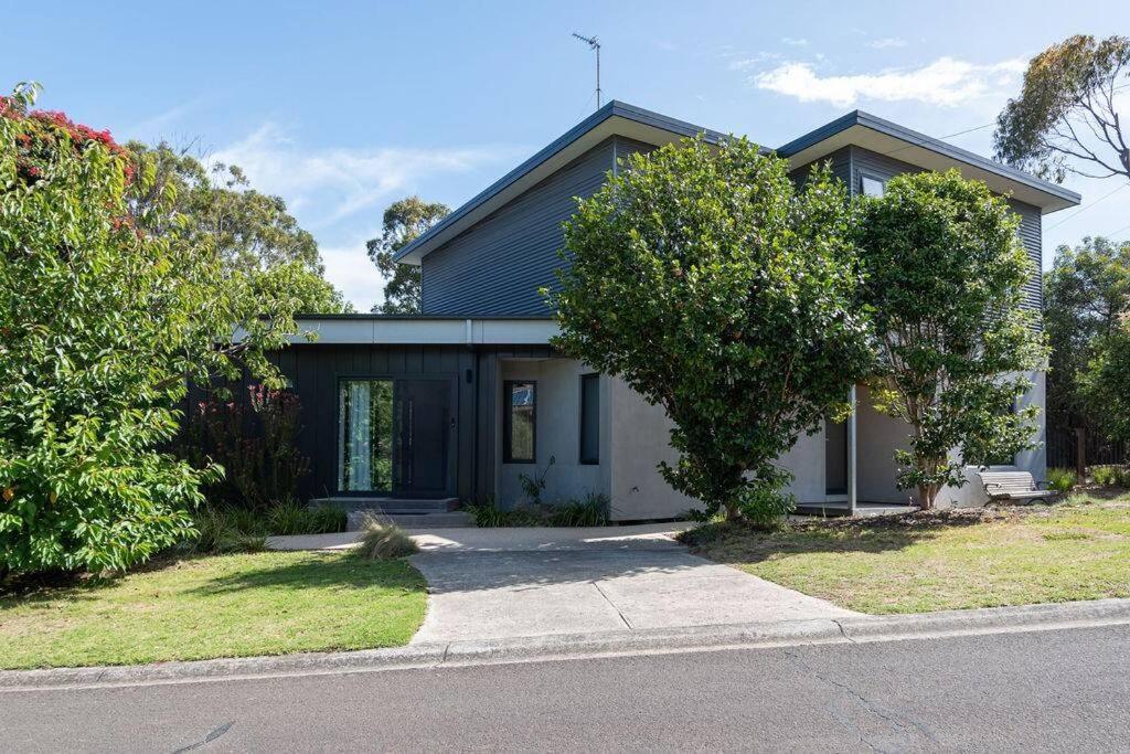 Flowering Gum House - Furry Friends Welcome Villa แองเกิลซี ภายนอก รูปภาพ